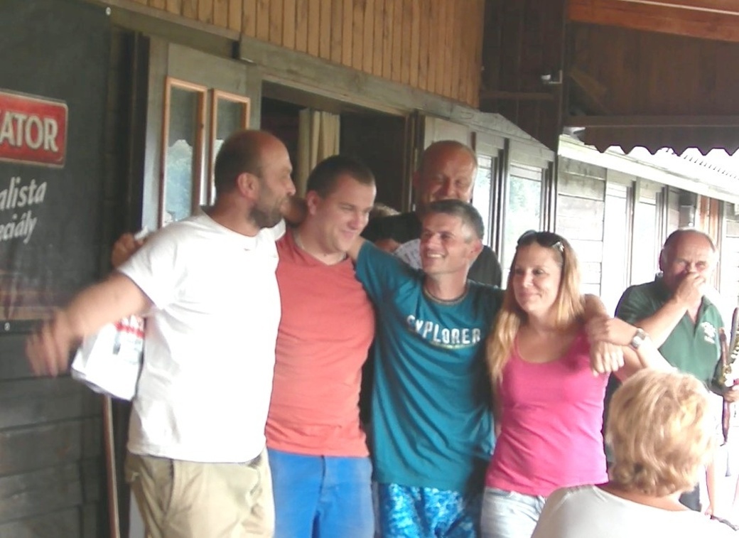 2016-08-21_214010.jpg